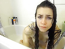 Amateur Teen Masturbates In The Shower
