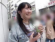0000004 19歳貧乳の日本人女性が大量潮吹きする素人ナンパ痙攣イキセックス