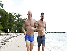 Gay Wire - Poundhisass - Wesley Woods Blows Trevor Laster On The Beach First