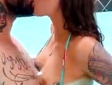 Karolzinha Ninfeta Fodendo Com O Namorado Na Piscina