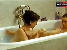 Emmanuelle Beart Lesbian Scene In Bath Tub – La Repetition
