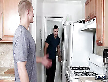 Men - Landon Mycles Gives Up His Tight Ass To Phenix Saint’S Huge Dick For Remodeling His Kitchen