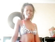 Nice Body Ebony Teen Webcam Strip Show