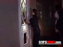 Suspect Drills Cop While Sucking Coochie