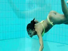 Yellow Neon Bikini Huge Titted Beauty Underwater Zlata