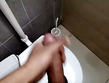 Women Public Toilet Jerking