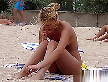 Exquisite Random Girls On The Nudist Beach Sunbathing (Nudebeach Bb15037-15
