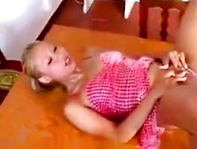 Amateur - Hot Blond Teen Pee On Own Face