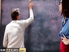 Brazzers - Sexy Teacher Bella Rolland Plowed In Class By An Old Man