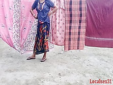 Bengali Desi Village Wifey And Her Bf Dogystyle Fuck Outdoor ( Official Tape By Localsex31)