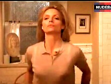 Michelle Pfeiffer In Sexy Bra – One Fine Day