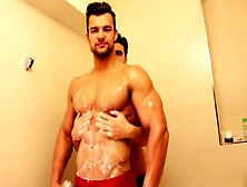 Raul Muscle Brothers - Shower