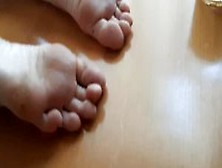 Big Feet Long Toes