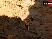 Andrea Edmondson Nude On Beach – The Pet