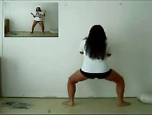 Latina Girl Bounce That Booty