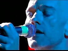 R.  E.  M.  - Everybody Hurts (Live At Glastonbury 2