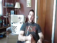 Guapo Chico Con Barba En La Webcam