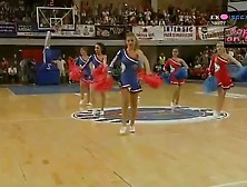 Cheerleaders Dance. Mp4