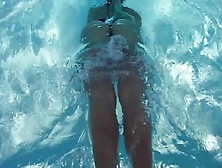 Booty Shaking Underwater In Pool