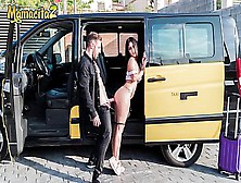 Mamacitaz - Spanish Teen Aisha Gets Fucked In Doggy By Taxi Driver Outdoor