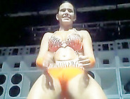 Stunning Cameltoe On A Dancing Babe In Spandex