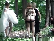 Big Ass Woman And Small Ass Women Peeing