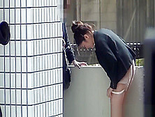 Japan Babes Piss Outdoors