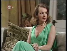 Penelope Keith In The Good Life (1975)