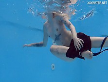 Blonde Clip With Bewitching Mimi Cica And Mimi From Underwater Show