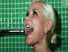 Dido Angel In Hd Pissing Video Wet My Face At Vipissy