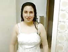 Curvy Egyptian Gets Recorded By Her Man While Trying On Dresses