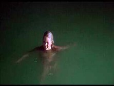 Janie Squire: Sexy Topless Girl - Piranha (1978)