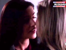 Marika Dominczyk Lesbian Kissing – Grey's Anatomy