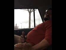 Man Jerking Off In Back Of Uber While Waiting