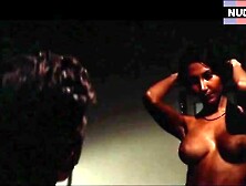 Brenda Venus Shows Butt And Boobs – The Eiger Sanction