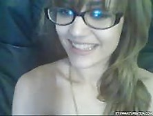 Hermosa Joven Se Masturba Frente Su Webcam
