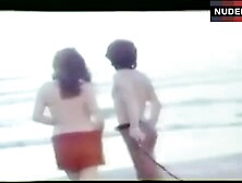 Malisa Longo Topless On Beach – Scandal