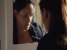 Sarah Wayne Callies In Colony S01E03 (2016)