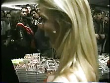 Xxx Sex In Public - Rocco & Kelly At Convention Till Busted. Mpg