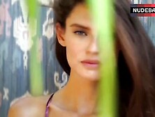 Bianca Balti Hand Covers Breasts – Sports Illustrated: Swimsuit 2017