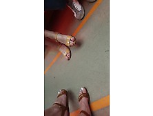 Hot Feet In Metro
