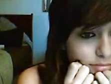 Cute Girlfriend Is Posing On The Webcam