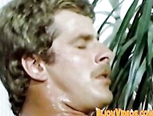 Man With Muscles Cum While Being Watched In Vintage Clip