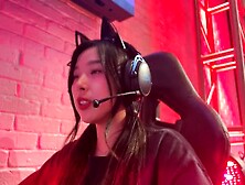 E-Girl Cosplayer Loses Challenge To Asian Gamer Nerd And Gets Pwned