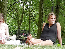 Candid Soles In The Park #solesandtoes #candidfeet #feet #f