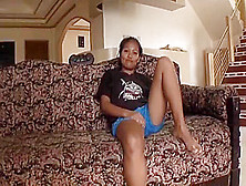 Filipina Teen Fucked On Boyfriends Couch