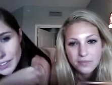 2 Superhot Gals Tease With Their Exposed Bodies On Livecam