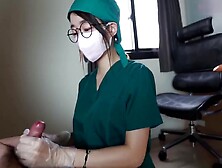 The Nurse Lady Is Inserted Into The Vagina And Anal Sex By The Patient And Cums Out Of The Vagina,  And The Blowjob Eats The Seme