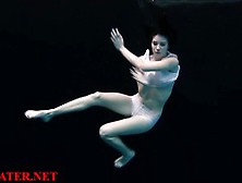 Kinky Amateur In The Dark Pool