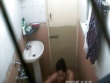 Beena Bhabhi From Lucknow Filmed During Shower Mms